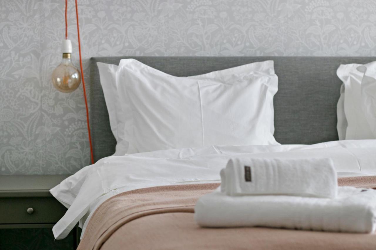 Turinge Hotel Sodertalje Bagian luar foto