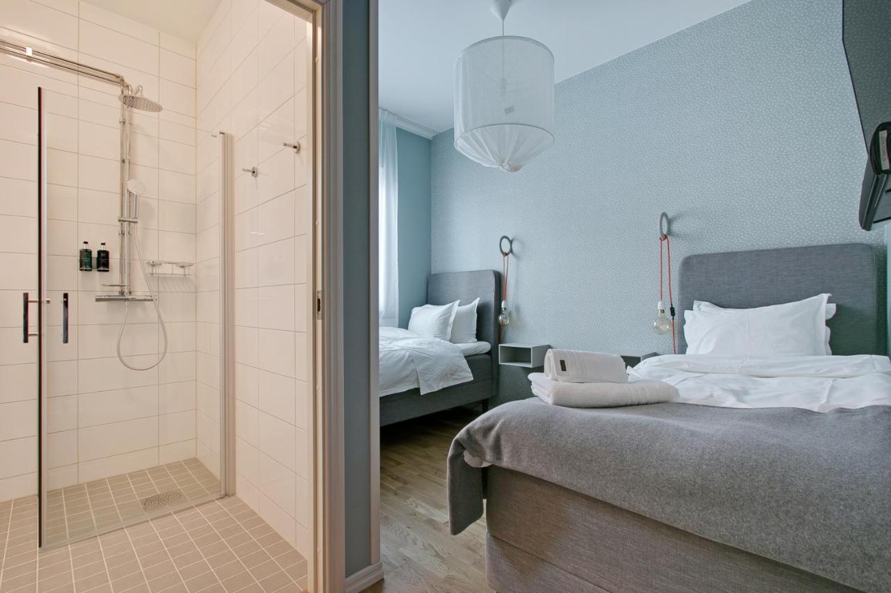 Turinge Hotel Sodertalje Bagian luar foto
