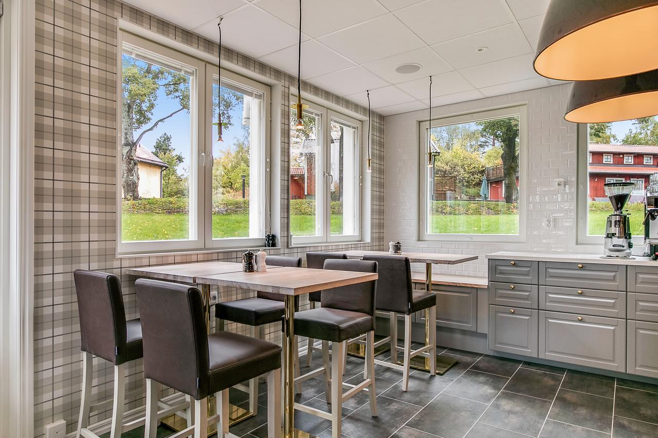 Turinge Hotel Sodertalje Bagian luar foto