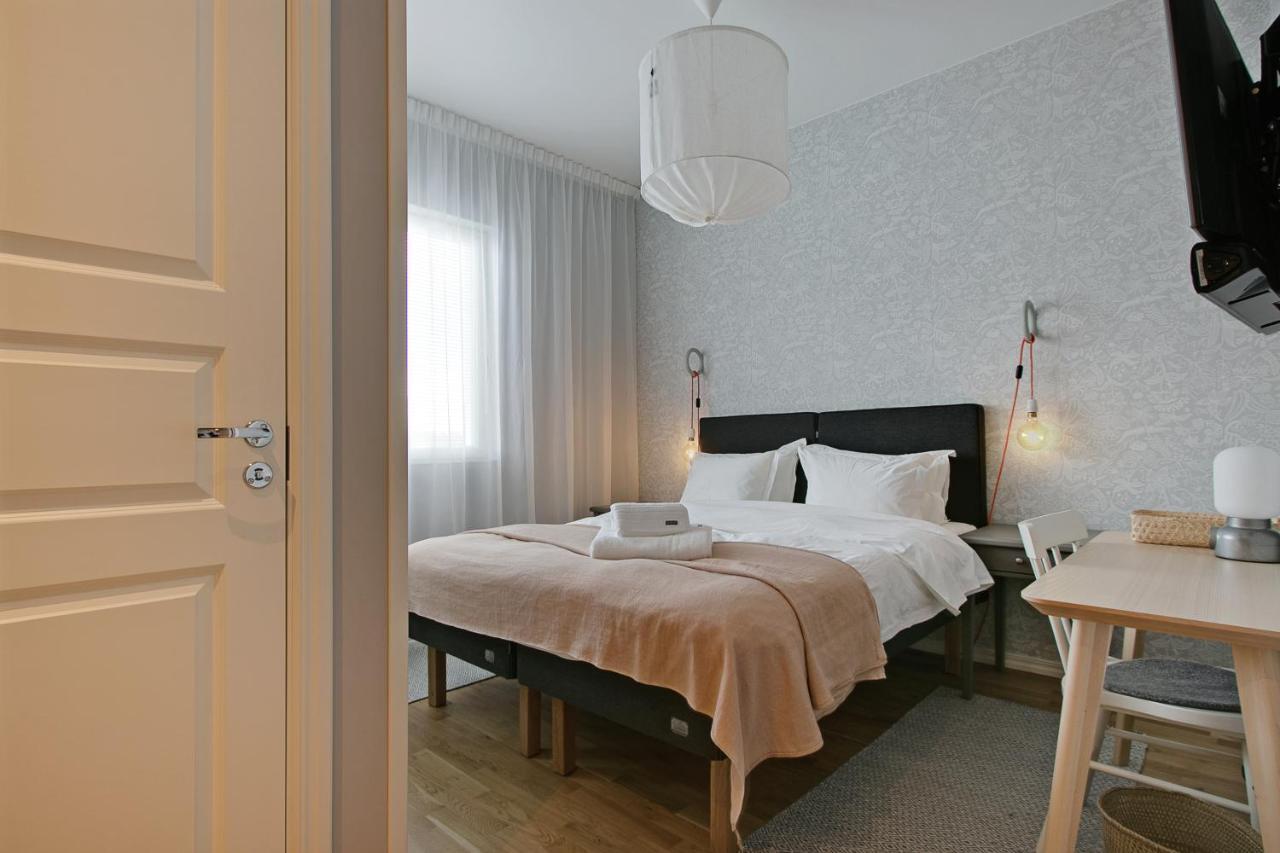 Turinge Hotel Sodertalje Bagian luar foto